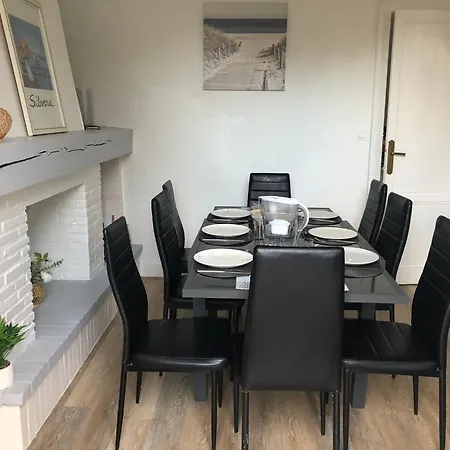 Maison A Avec Piscine Hors-sol Holiday home *