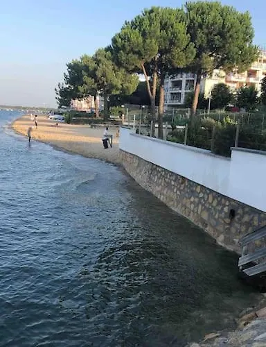 Сasa de vacaciones Maison A Avec Piscine Hors-sol *