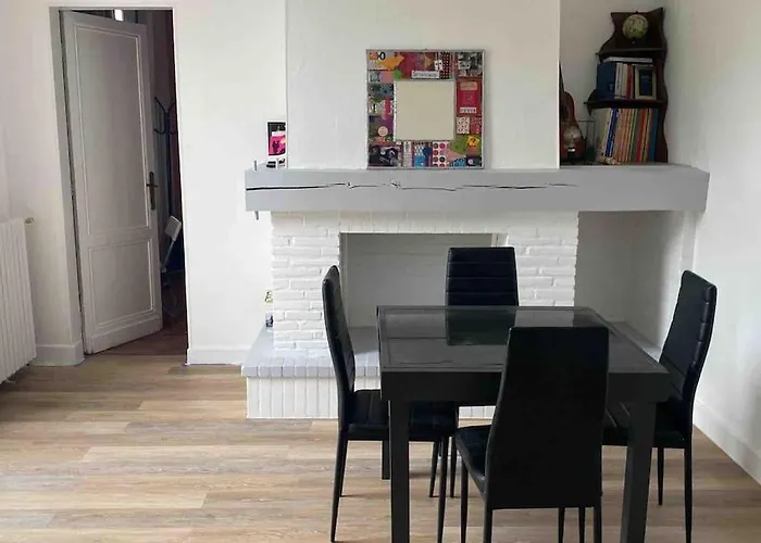 Maison A Avec Piscine Hors-sol Сasa de vacaciones